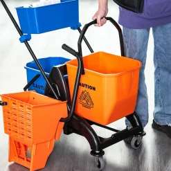 Homcom Chariot de lavage chariot de nettoyage professionnel presse à mâchoire 2 seaux + rangement orange bleu* Seau, Bassine, Récipient De Ménage