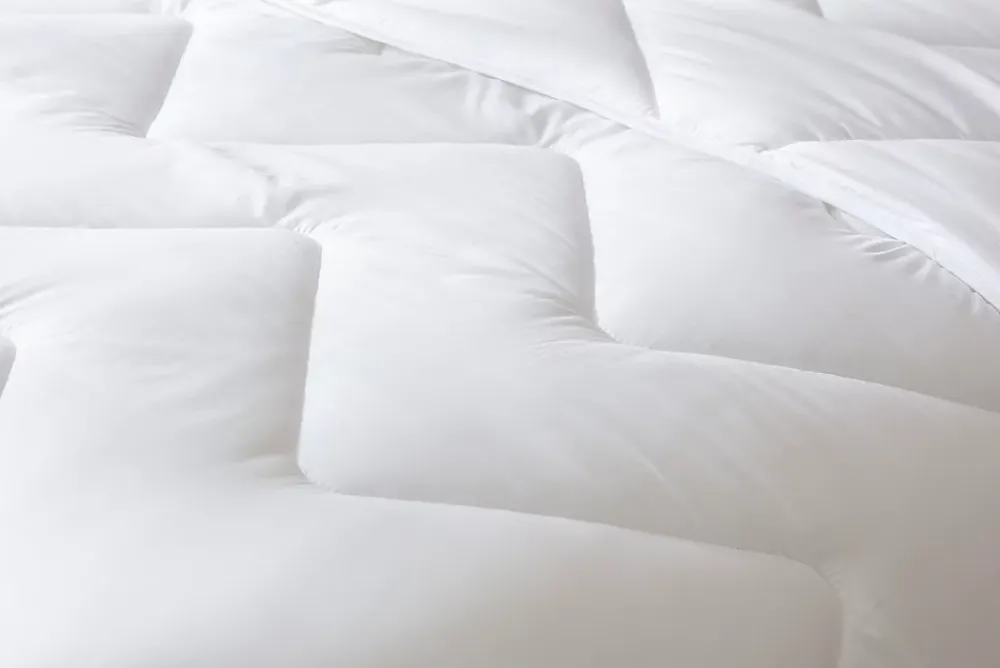 Abeil Couette anti-acariens chaude 220 x 240 cm polyester blanc* Couette