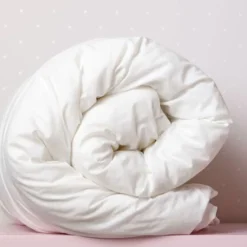 Housse De Rêve Couette blanche 240x260 cm toutes saisons 400 gr/m² Made in France* Couette
