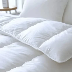 Couette en microfibre - Chaude - 400 g/m² 200x200 cm COURCHEVEL>Sensei Maison Outlet