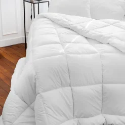 Linnea Couette hiver 140x200 cm CASTOR garnissage fibre polyester 400g/m2* Couette