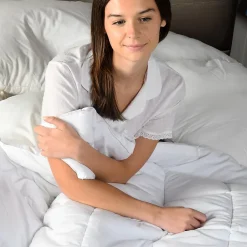 Sensei Maison Couette naturelle - Tempérée - 50% duvet 250 g/m² 140x200 cm AVORIAZ* Couette