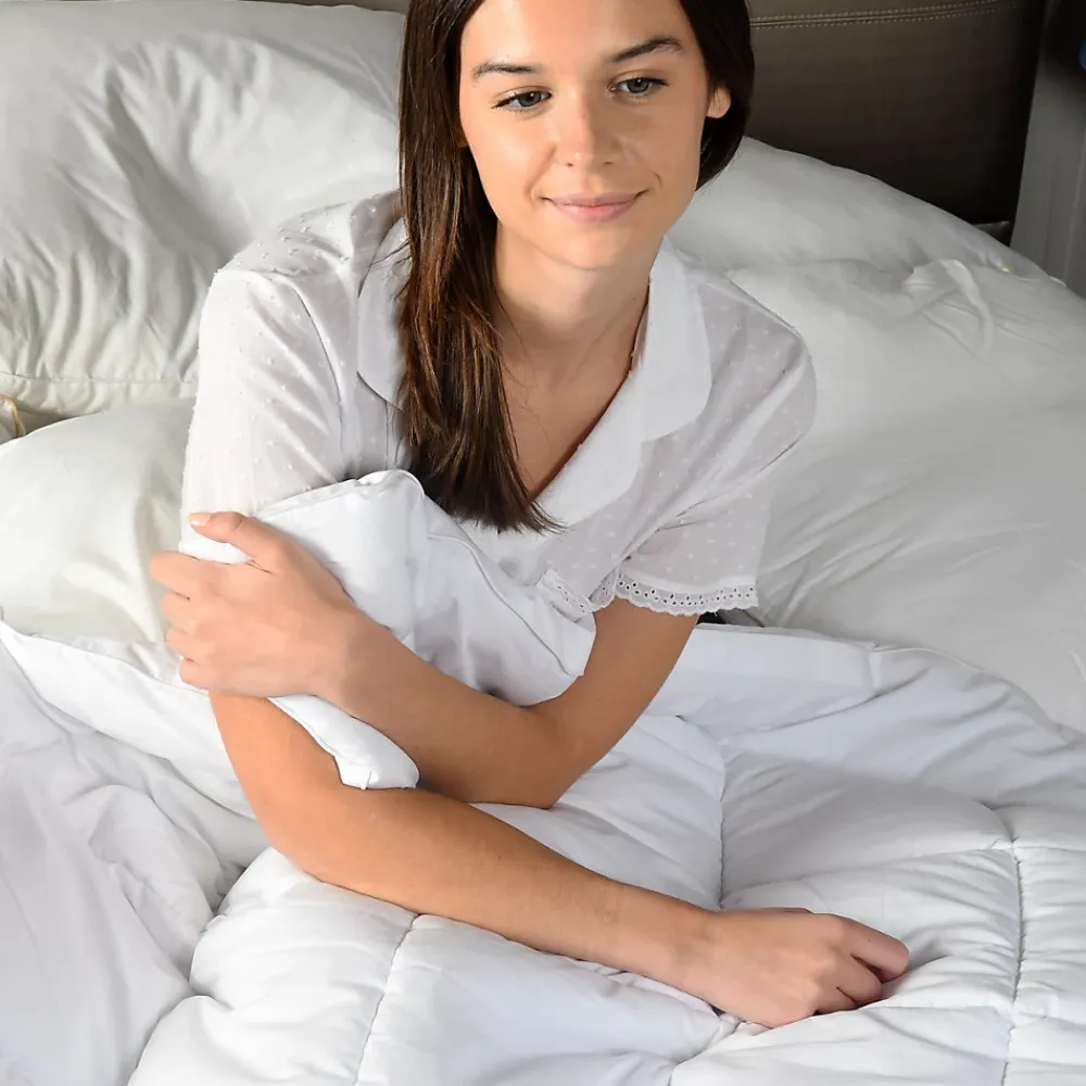 Sensei Maison Couette naturelle - Tempérée - 50% duvet 250 g/m² 140x200 cm AVORIAZ* Couette