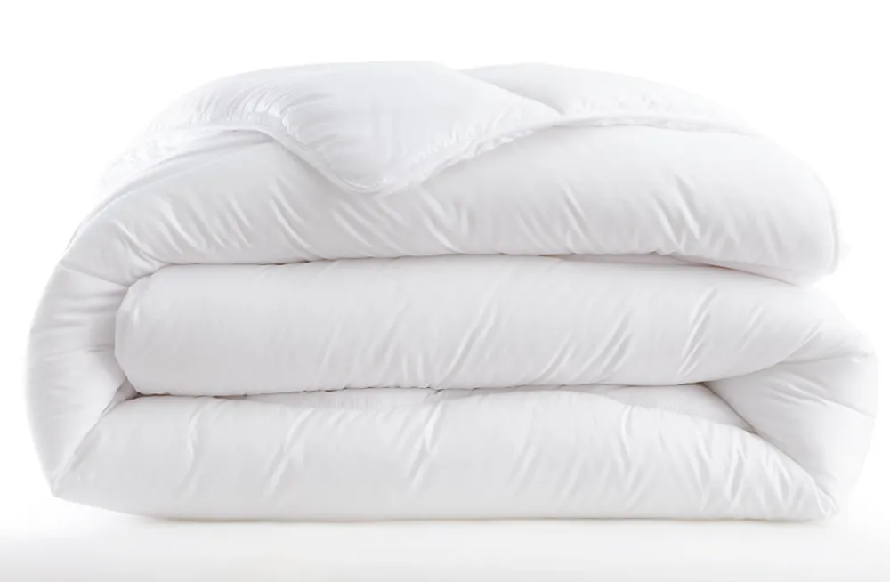 Couette tempérée 220 x 240 cm polyester microfibre blanc 250g/m²>Abeil Discount