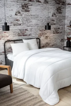 Abeil Couette tempérée 240 x 260 cm polyester microfibre blanc 300g/m²* Couette