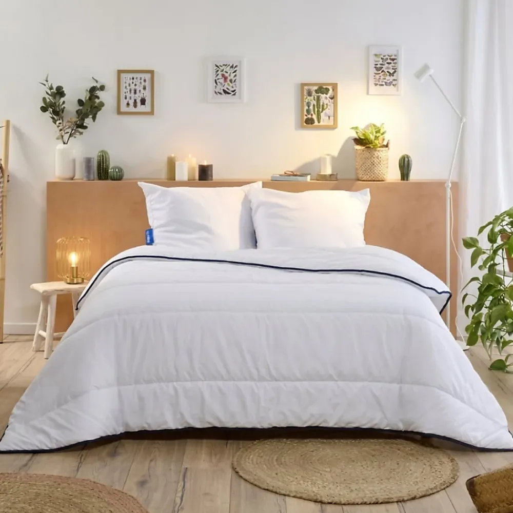 Bleu Calin Couette Tempérée 220x240cm Garnissage 300g/m2* Couette