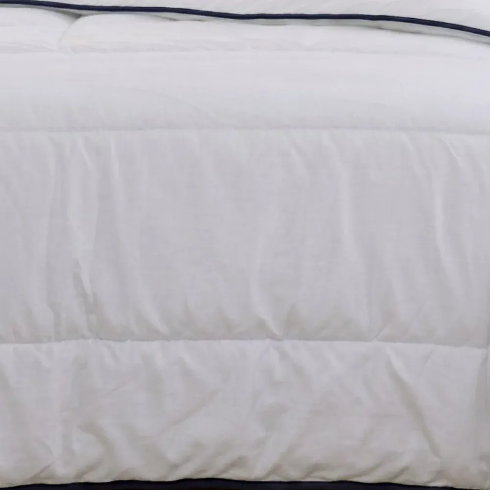 Bleu Calin Couette Tempérée 240x260cm Garnissage 300g/m2* Couette