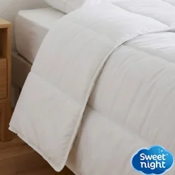 Sweetnight Couette 140x200 cm - Pour Lit 1 Personne - Enveloppe en Coton - Légère - Sans Traitement* Couette