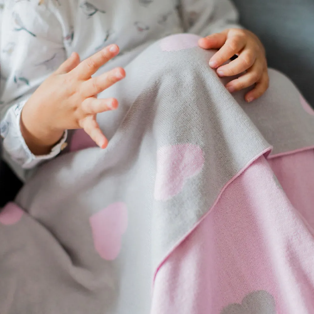 Couverture enfant cœurs 100 x 80 cm>Kindsgut New