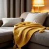 Couverture plaid jaune en coton 100% avec franges - 130x170 cm ->Sacasa Outlet