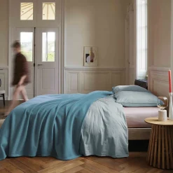 Linnea Couverture polaire 240x300 cm 100% Polyester 350g/m2 TEDDY Bleu Lac* Couverture