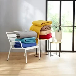 Couverture polaire 220x240 cm Isba Amande 100% Polyester 320g/m2 non-feu>Linnea Online