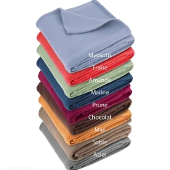 Linnea Couverture polaire 240x260 cm Isba Fraise 100% Polyester 320g/m2 non-feu* Couverture