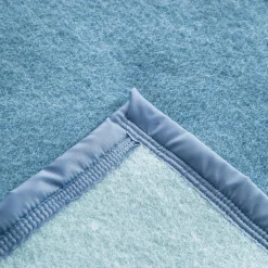 Couverture pure laine vierge Woolmark 500g/m² VOLTA 240x300 cm Bleu Azur><noscript><img width=