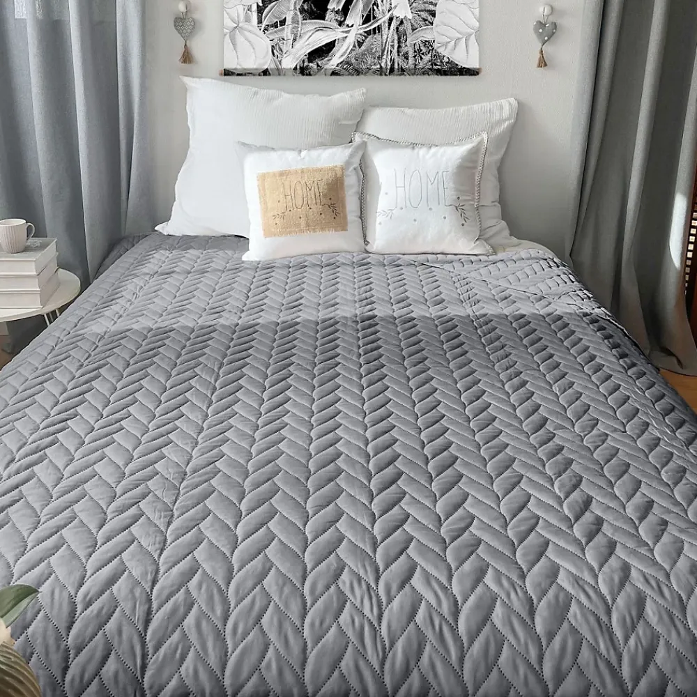 Home Maison Couvre lit en microfibre dessin par ultrason (240x220 cm - Gris clair)* Boutis, Couvre-Lit, Édredon
