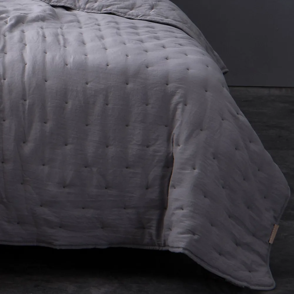 Couvre lit matelassé et moelleux (180x240 cm - Gris clair)>Linder Clearance