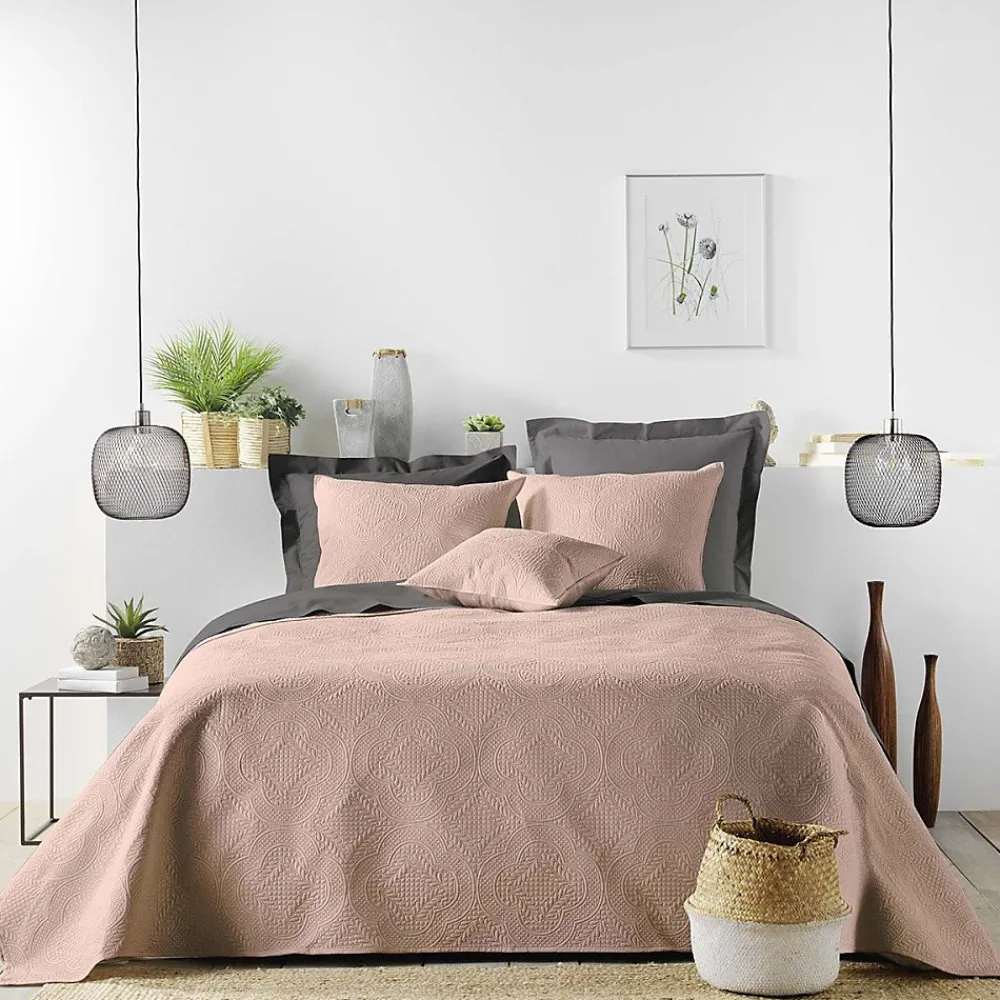 Couvre-lit 2 personnes matelassé 220x240 microfibre unie Romane rose>Douceur D'Intérieur Best