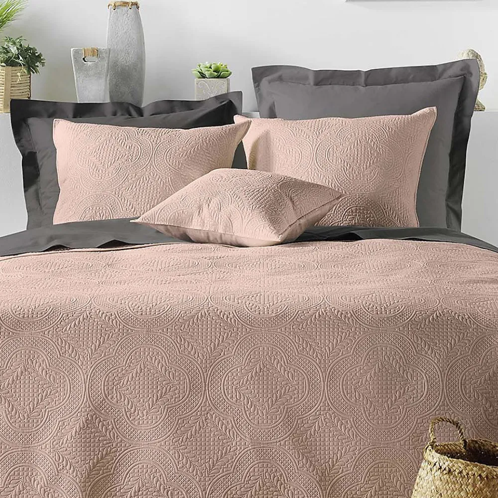 Couvre-lit 2 personnes matelassé 220x240 microfibre unie Romane rose>Douceur D'Intérieur Best