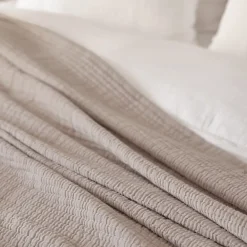 Linnea Dessus de lit 270x250 cm en coton lavé SEVILLE gris bronze* Boutis, Couvre-Lit, Édredon