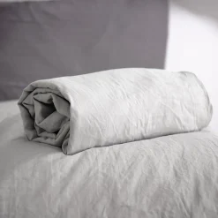 Drap housse uni 160x200 cm MILA 100% polyester micro lavée gris perle><noscript><img width=