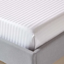 Drap plat satin rayé en coton égyptien 330 fils blanc, 270x300 cm ->Homescapes