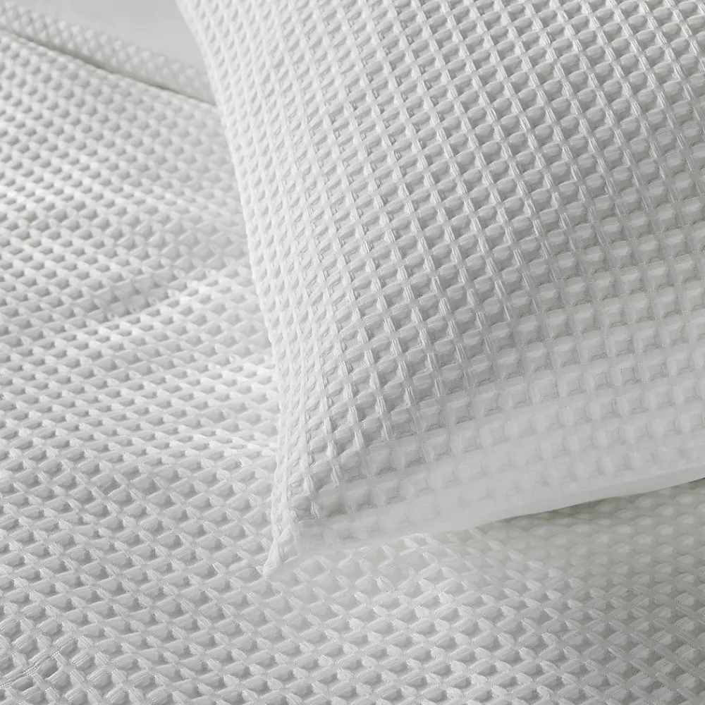 Housse de couette 240x220 cm + 2 taies Microfibre gaufrée unie blanche ABELIA>Douceur D'Intérieur Outlet