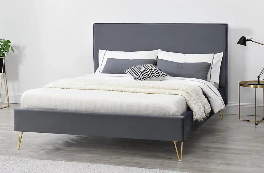 Concept Usine Lit 140 x 190 cm en velours et laiton gris - RIVERSIDE* Lit Double