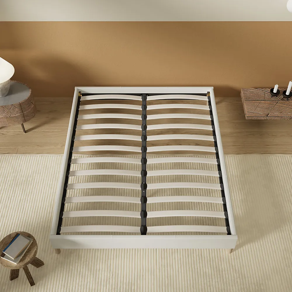 Lit avec sommier lattes en bois - 140x190 cm - Tissu Blanc - Pieds en bois>November Online
