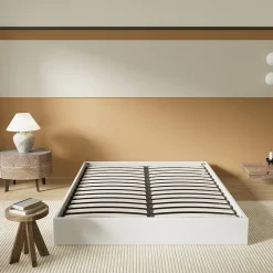 Lit Coffre 140 x 200 cm - Sommier à lattes en bois - Cadre en tissu blanc><noscript><img width=