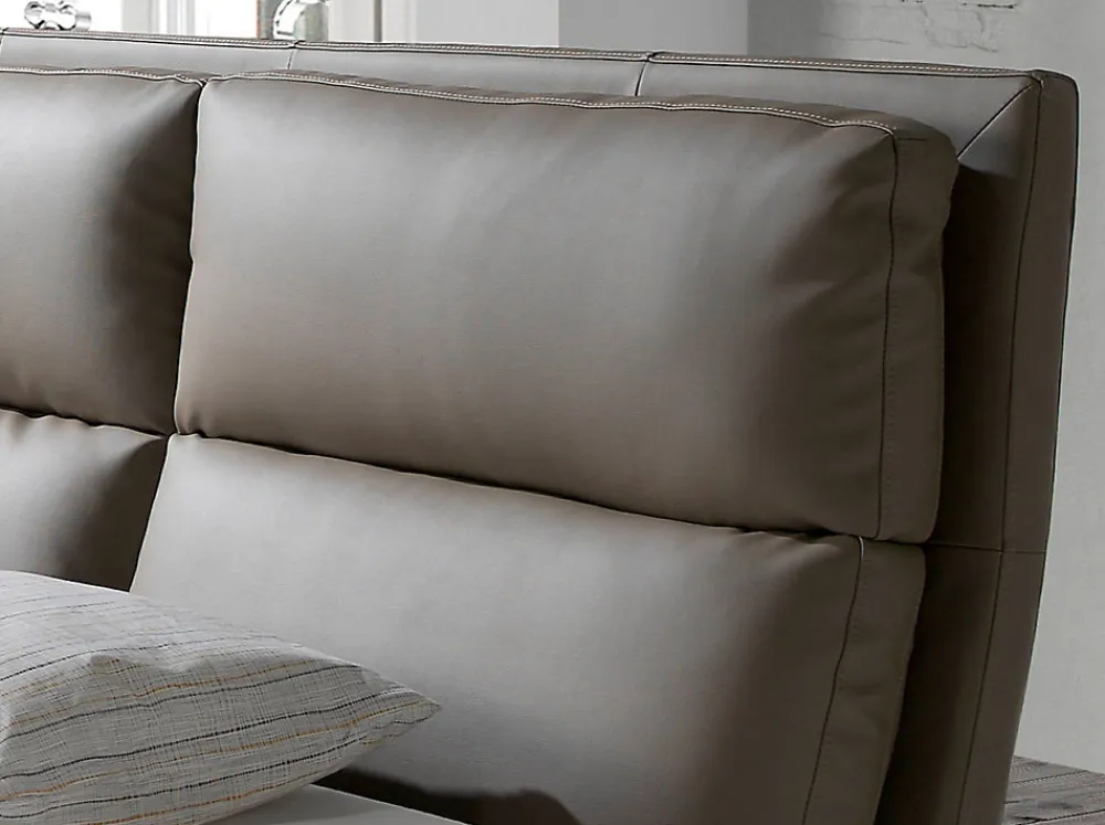 Lit double en similicuir vison avec tête de lit moderne et pieds en acier inoxydable>Angel Cerda Discount