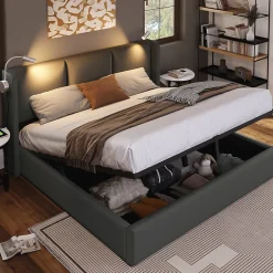 Lit 140x200 cm coffre avec sommier relevable, tête de lit tapissée PU gris et lampe de lecture à chargeur USB><noscript><img width=