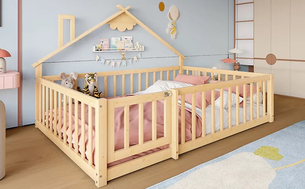 Redom Lit 140x190 cm en pin naturel avec balustrade 32 cm et serrure, style maisonnette pour enfant*Enfant Lit Enfant