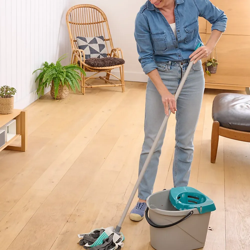 GoodHome Manche à balais en métal gris clair L.117cm* Balai Et Tête De Balai