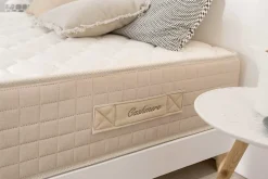 Matelas Mousse à memoire de forme Royal Cashmere, 160x200cm -><noscript><img width=