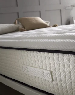 Matelas 200x200 cm Simpur Sport, mousse HR multizone haute densité, 30 cm, soutien semi-ferme, confort et maintien optimal><noscript><img width=