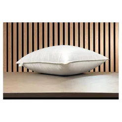 Oreiller "Microduv Fjord" Mi-ferme satinée à carreaux - Oreiller 65 x 65 cm>Lestra Outlet