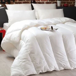 Dodo Pack Couette Microstar 220 x 240 cm pour lit 2 places + 2 Oreillers Microstar 60 x 60 cm + 2 Oreillers Microstar 50 x 70 cm* Couette