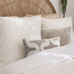 Parure de lit 3 pièces Swan jacquard blanc 240x220cm - Atmosphera><noscript><img data-lazyloaded=