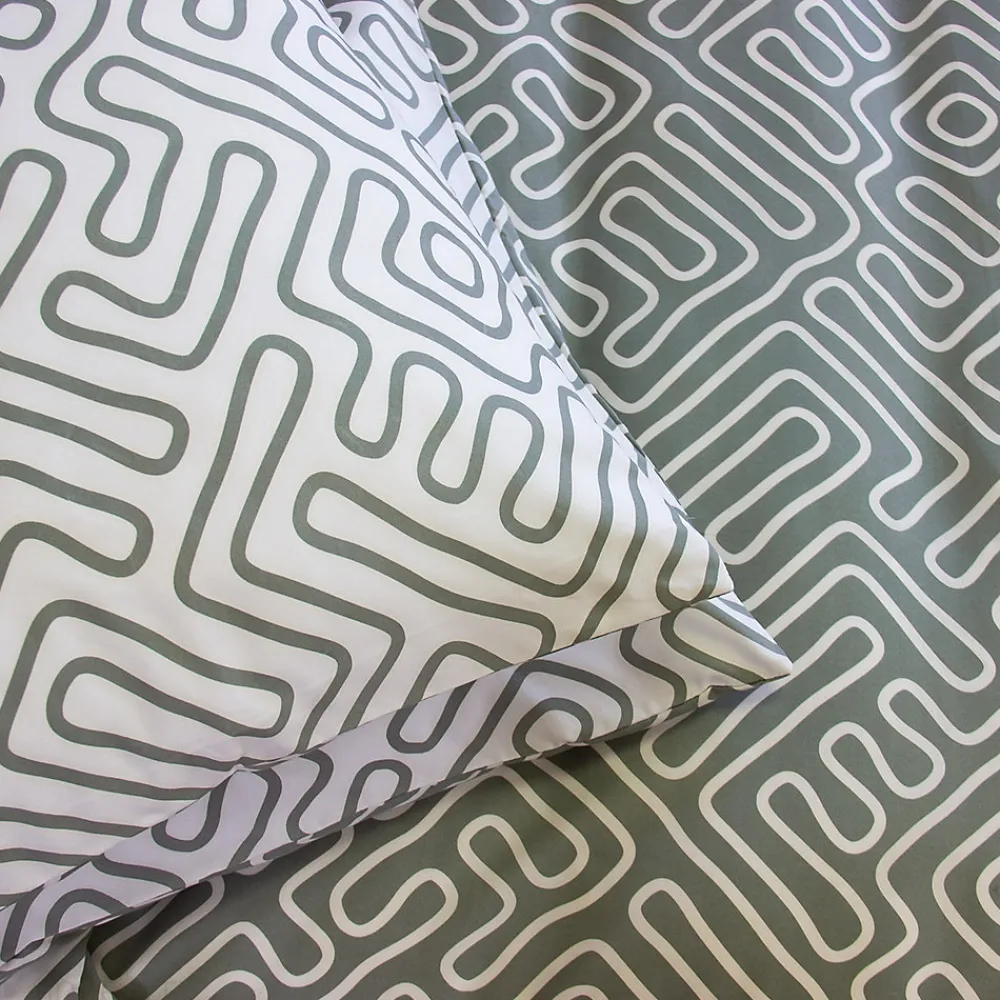 Parure de lit 240x220 cm en microfibre PARCHEMIN vert motif graphique 3 pièces>Linnea Clearance