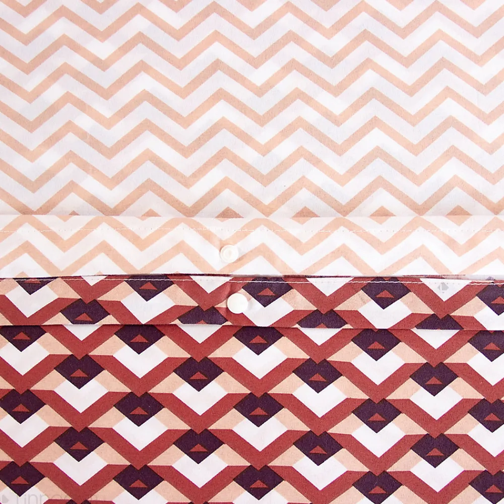 Parure de lit 260x240 cm en microfibre TIAGOH rouge motif géométrique 3 pièces>Linnea Hot