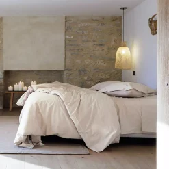 Parure de lit 280x240 cm set 65x65 cm percale MANOIR beige Lin>Linnea Outlet