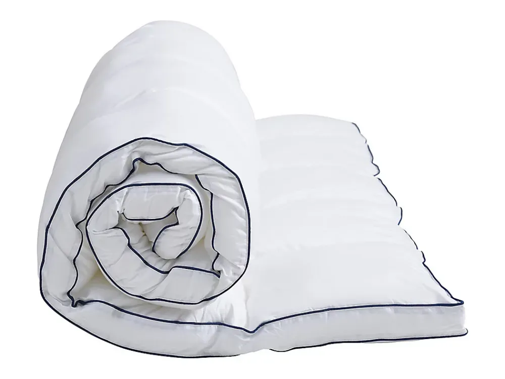 Vente-unique Surconfort de matelas anti-acariens 1 place - 90x 190 cm - Enveloppe satin 120 fils/cm2 - garnissage 1000gr/m2 - Blanc passepoil* Surmatelas