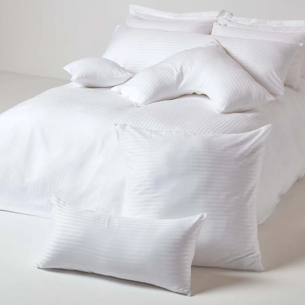 Taie d'oreiller blanc satin rayé en coton égyptien 330 fils, 50x75 cm ->Homescapes Outlet