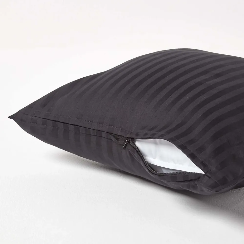 Homescapes Taie d'oreiller noir satin rayé en coton égyptien 330 fils, 40x40 cm -* Taie D'Oreiller