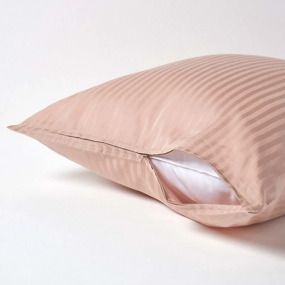 Taie d'oreiller taupe satin rayé en coton égyptien 330 fils, 60x60 cm ->Homescapes New