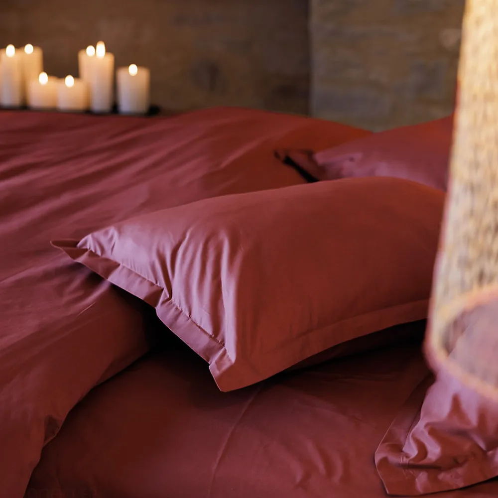 Taie d'oreiller volants plats 65x65 cm percale MANOIR rouge Carmin>Linnea Sale