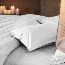 Taie d'oreiller volants plats 65x65 cm percale MANOIR gris Perle><noscript><img width=