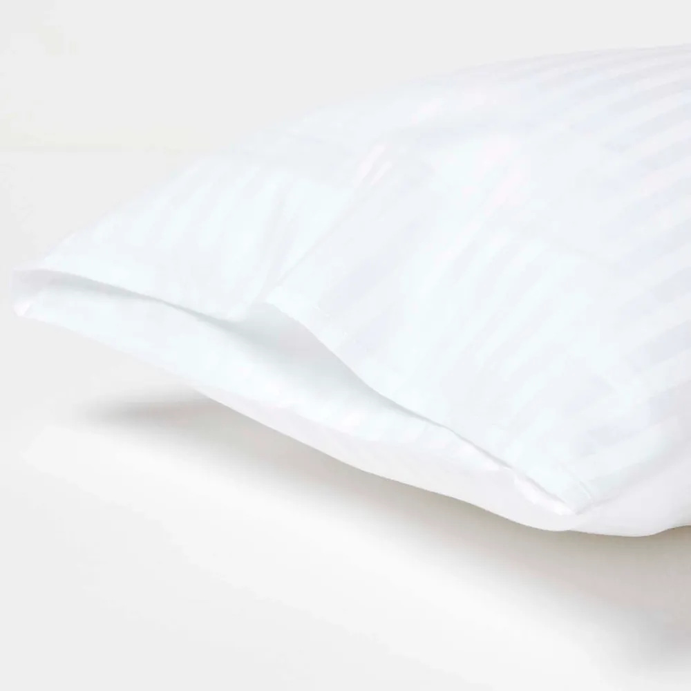 Homescapes Taies d'oreiller enfant blanc satin rayé en coton égyptien 330 fils, 40x60 cm, lot de 2 -* Taie D'Oreiller