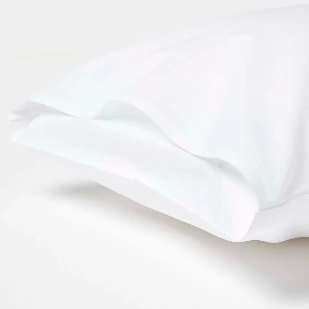Homescapes Taies d'oreiller enfant blanc 100% coton égyptien 200 fils, 40x60 cm, lot de 2 -* Taie D'Oreiller