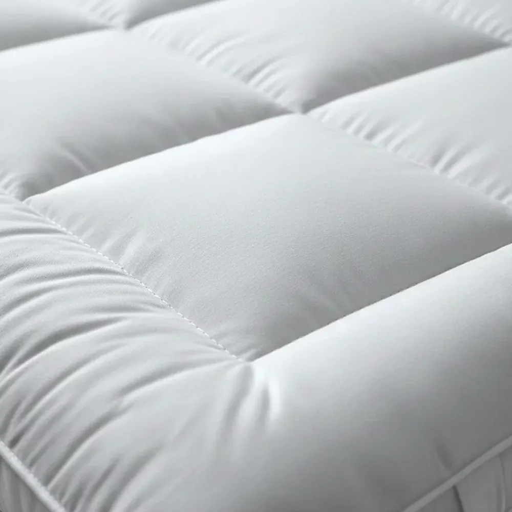The White Stone Surmatelas 180x200 cm en ouate de 500 g* Surmatelas